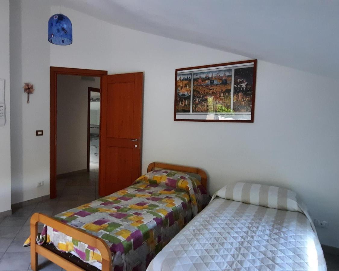 Ai Pe Da Colla Apartamento Colletta Exterior foto
